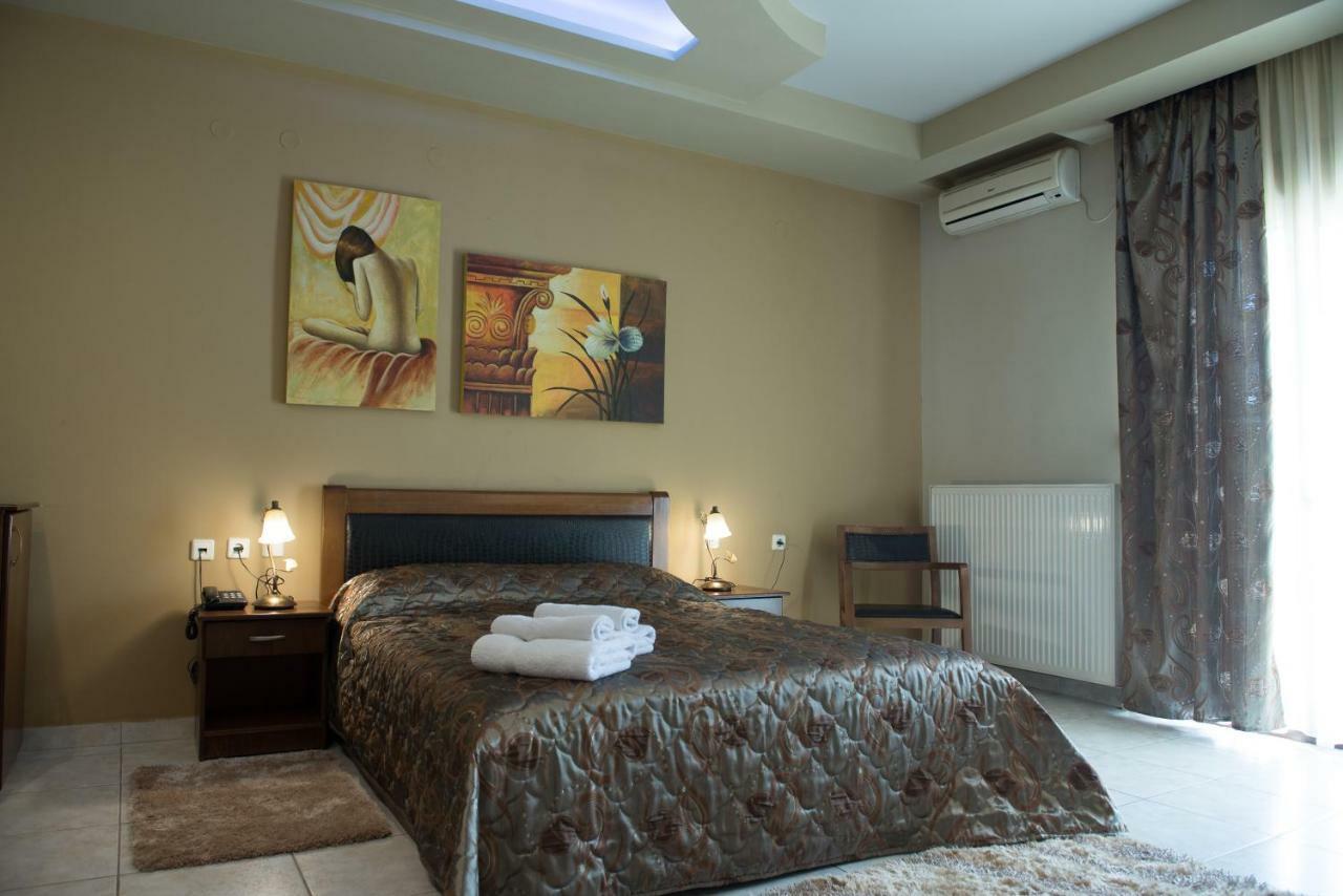 Hotel Philippion Káto Loutrákion Exteriör bild